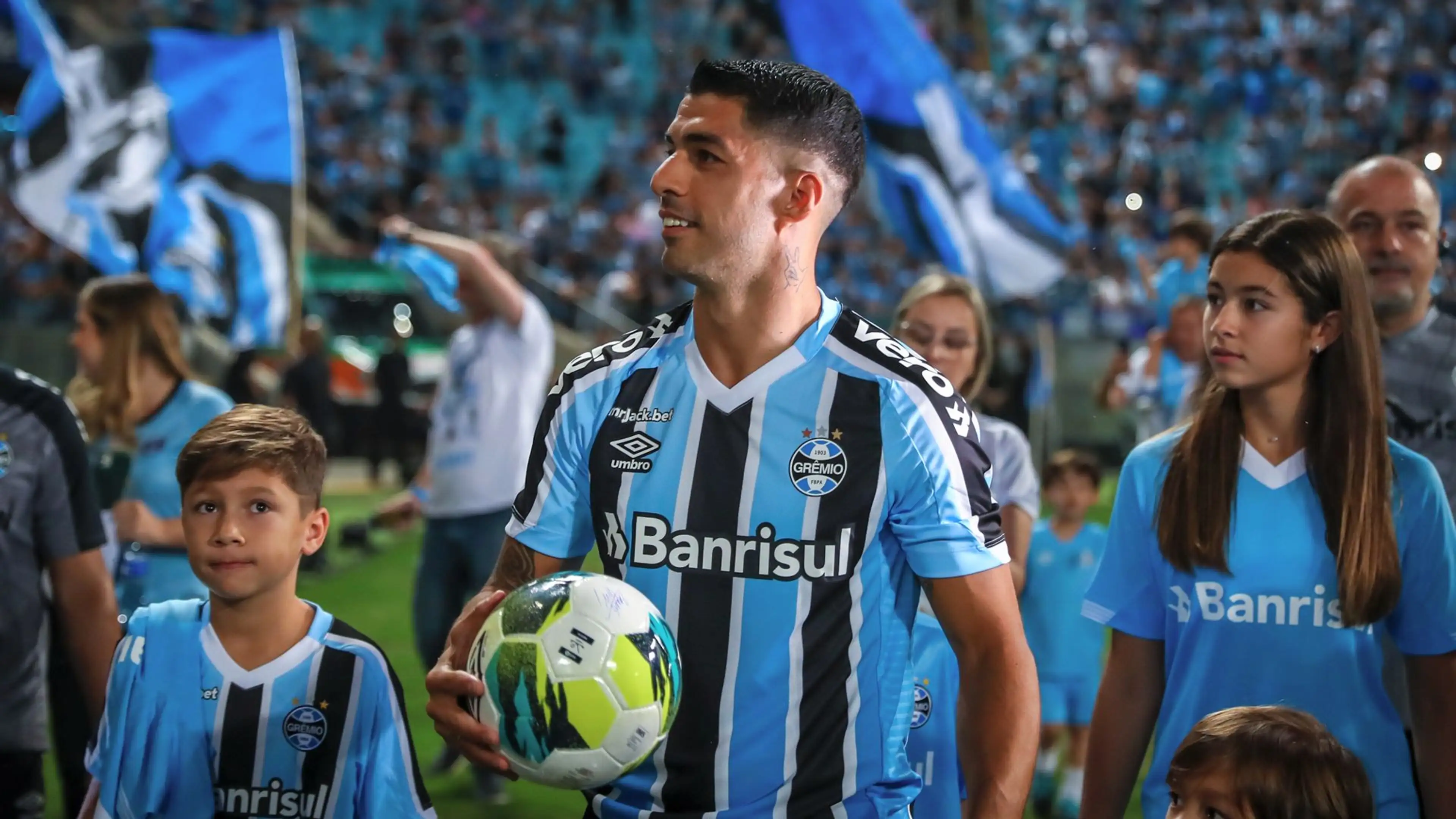 O Futemax é uma excelente opção para os torcedores do Grêmio que desejam assistir aos jogos do clube online